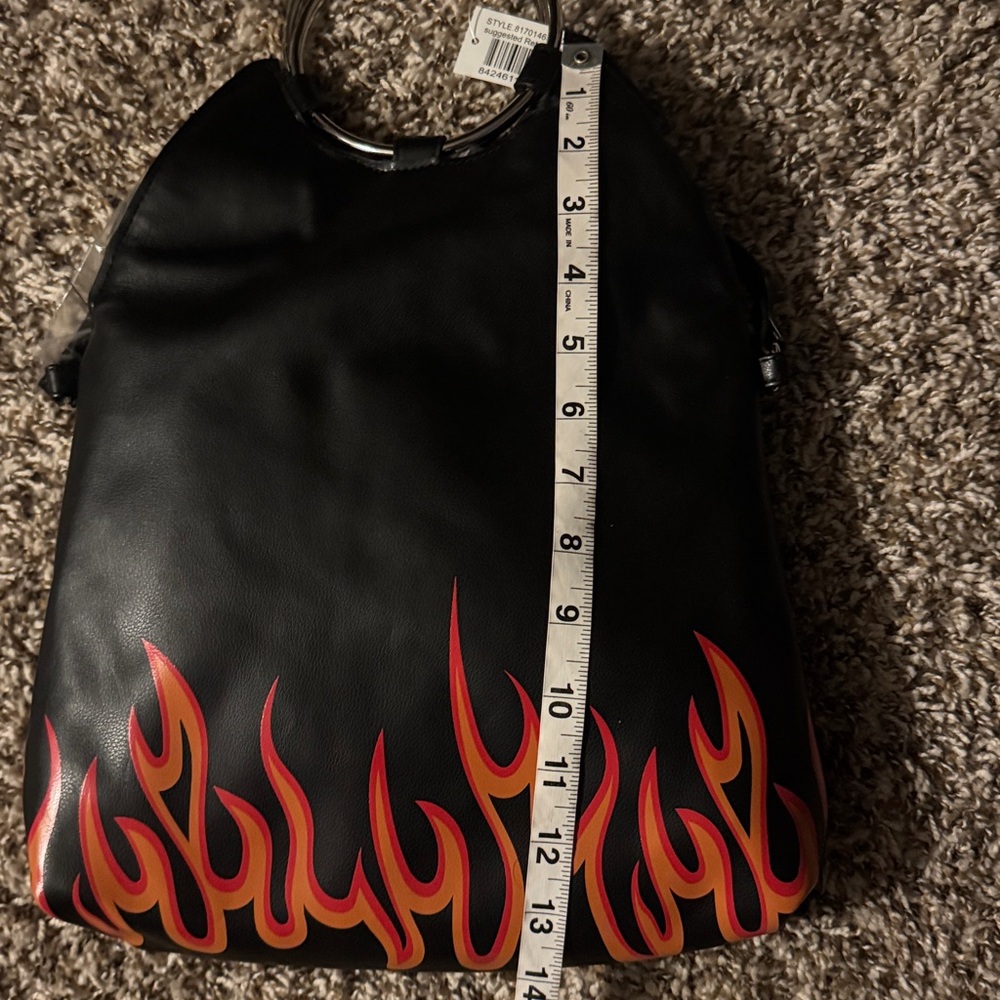 Black and Red Flame Design Bag Silver tone ring handle or crossbody NWT - Picture 10 of 15